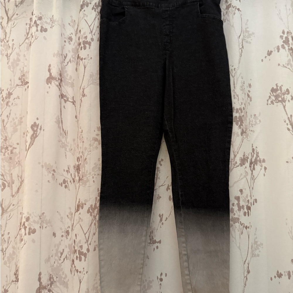Anna & Ava Charcoal and Black Fabric Blend